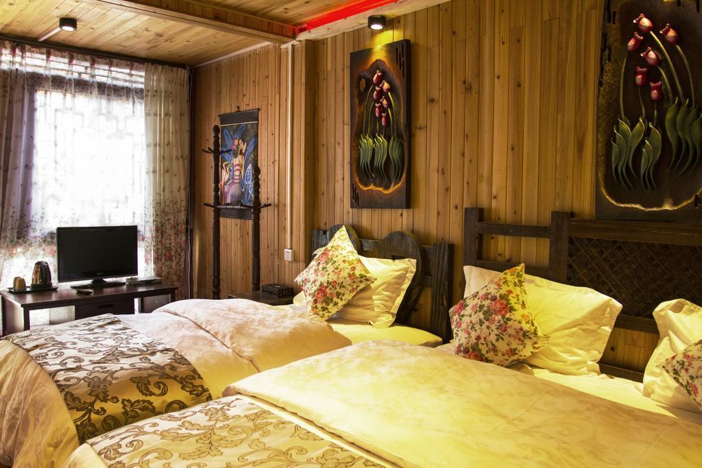Hotel Secret Garden Lijiang  Zewnętrze zdjęcie