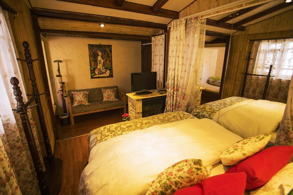 Hotel Secret Garden Lijiang  Pokój zdjęcie